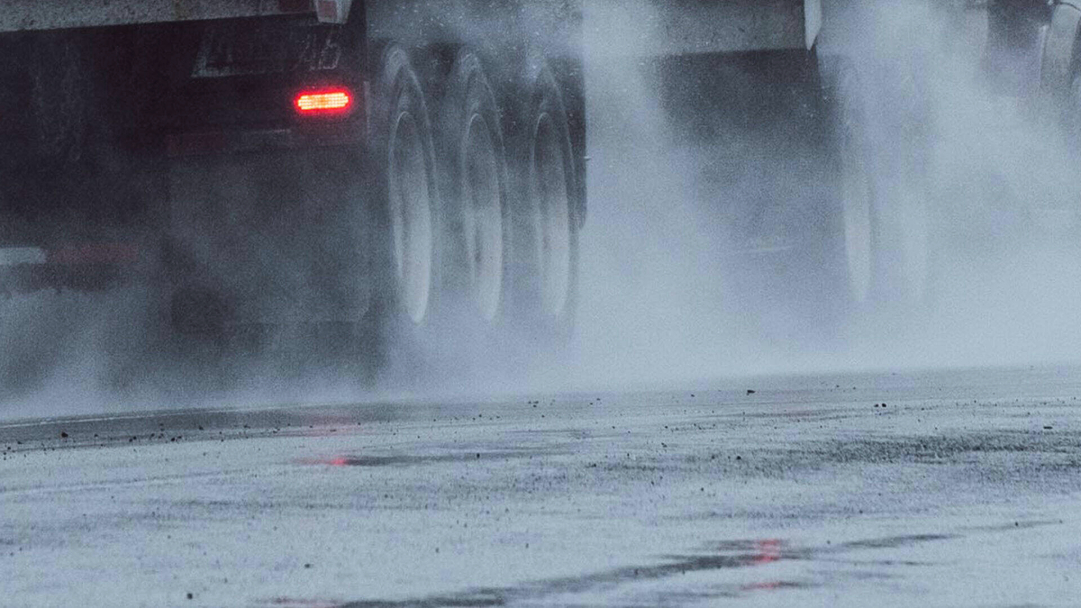suivez en direct les conditions de circulation dans l'aveyron le 14 décembre, avec des informations sur les impacts de la neige. restez informé pour assurer votre sécurité sur les routes.