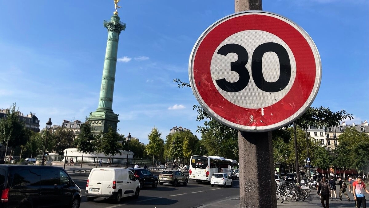 découvrez les avantages de la vitesse limitée à 30 km/h dans votre ville. améliorez la sécurité routière, réduisez les nuisances sonores et favorisez les comportements responsables au volant. adoptez cette nouvelle norme pour un environnement plus serein et convivial.