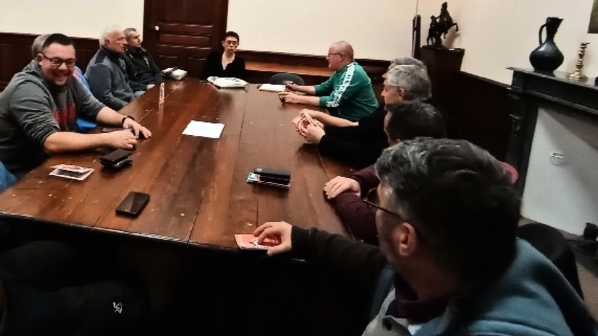 découvrez l'enquête poignante de camarès sur les déserts médicaux en france, diffusée sur tf1. plongée au cœur des problématiques d'accès aux soins et des solutions envisagées pour améliorer la situation dans les zones les plus touchées.