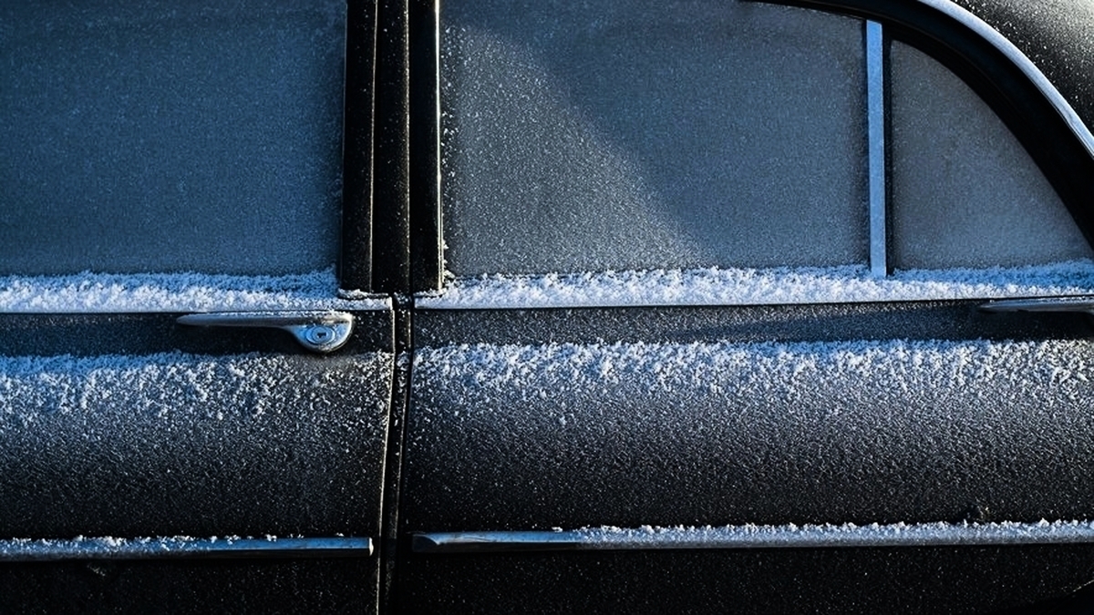 découvrez les conditions de circulation en aveyron, où le verglas rend les routes particulièrement dangereuses. restez informé pour assurer votre sécurité lors de vos déplacements.