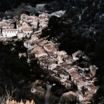 découvrez les sept villages médiévaux de l'hérault en hiver, où l'histoire, l'architecture et la magie de la saison se rencontrent. explorez des ruelles pittoresques, admirez des paysages enneigés et plongez dans le charme authentique de ces destinations intemporelles.