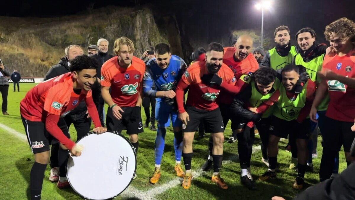 découvrez le parcours de millau dans la coupe d'aveyron et son élimination lors de cette compétition. analyse des performances de l'équipe et des moments clés du match.