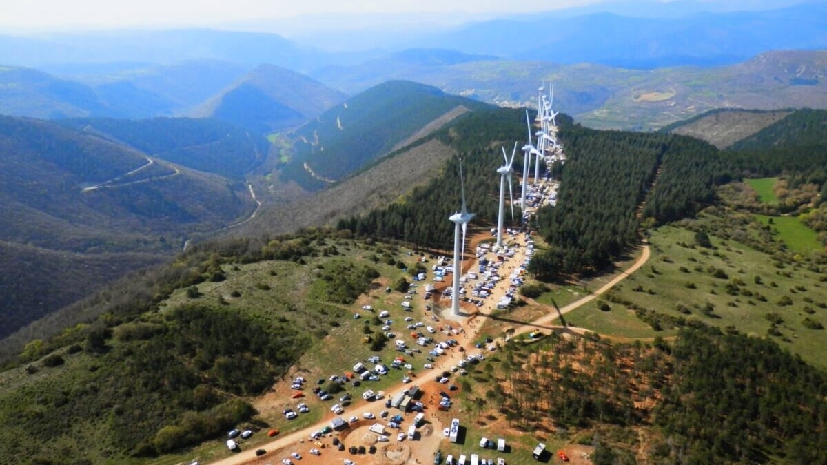 découvrez les dernières informations sur l'interdiction des raves dans l'hérault. analyse des impacts sur la culture underground et les mesures prises par les autorités pour encadrer ces événements.