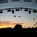 découvrez les implications de l'interdiction des raves en aveyron, un sujet qui suscite débats et préoccupations. informez-vous sur les raisons de cette décision et son impact sur la culture underground et les événements festifs dans la région.