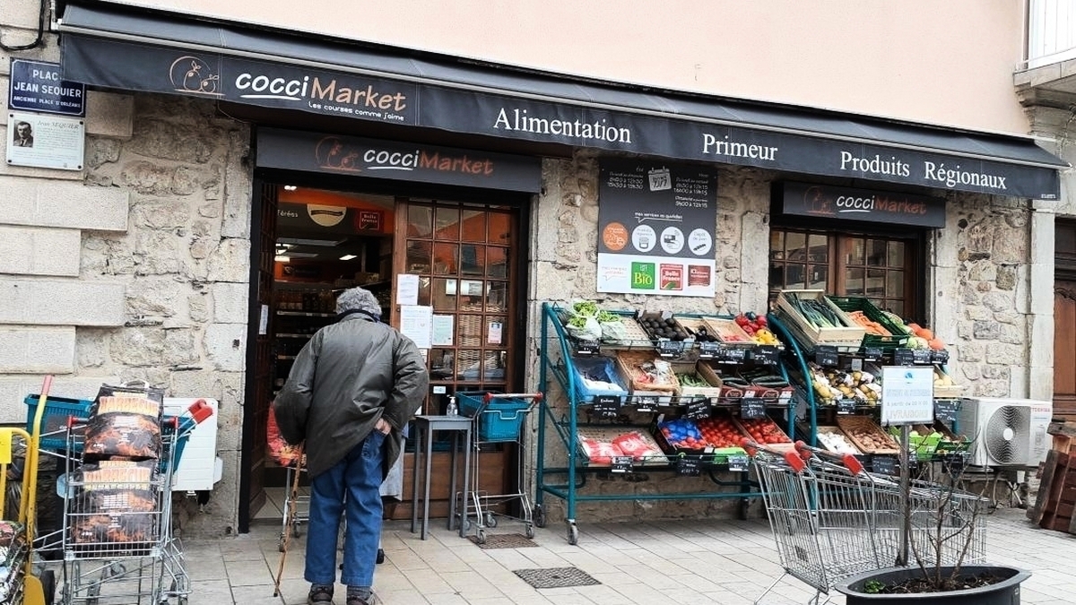 découvrez le commerce de proximité en lozère, un véritable atout pour soutenir l'économie locale. profitez d'une offre diversifiée de produits et services de qualité, tout en renforçant les liens communautaires et en réduisant votre empreinte carbone. optez pour une consommation responsable et engagez-vous à mieux connaître et apprécier les trésors de votre région.