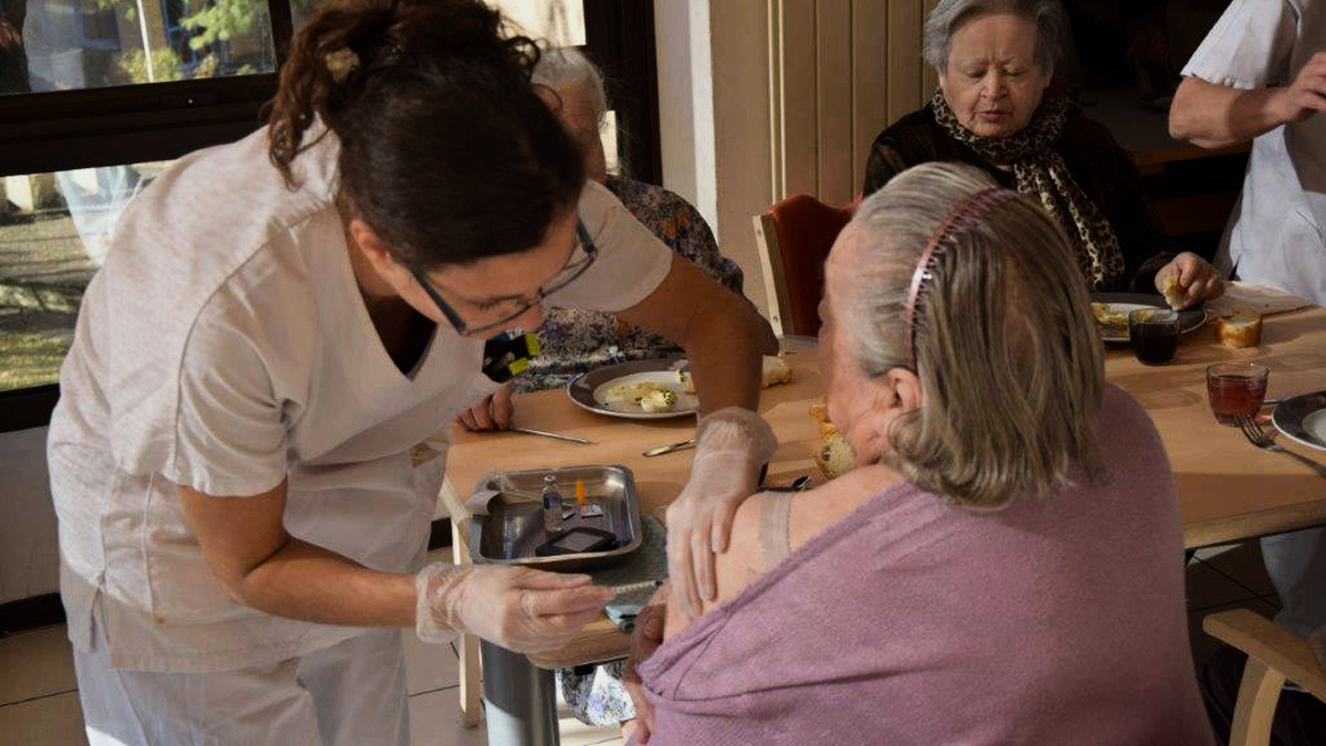 découvrez la lozère à travers la seconde ligne des célèbres schtroumpfs. plongez dans un univers coloré et ludique en explorant les paysages inspirants de cette région unique en france, où nature et culture se rencontrent.