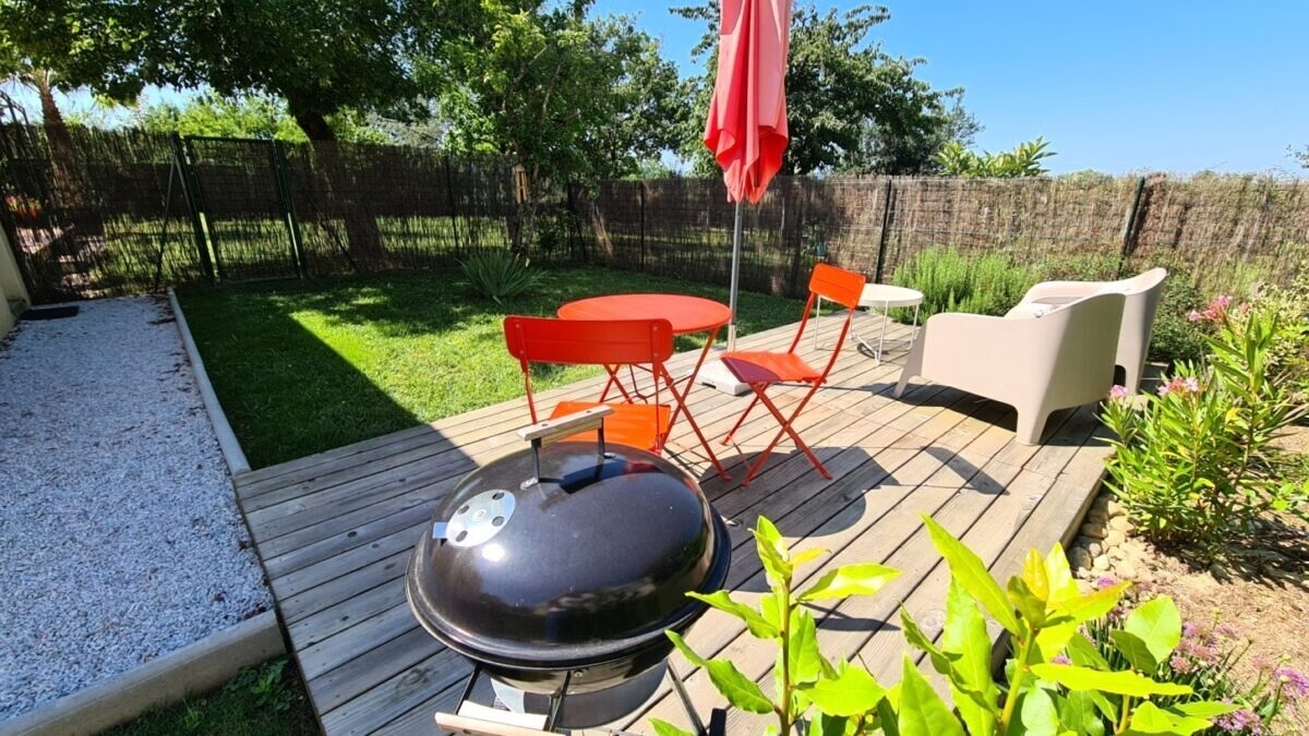 découvrez la beauté de la montagne noire dans le tarn. réservez votre séjour pour profiter des paysages, des activités de plein air et d'une atmosphère apaisante au cœur de la nature.