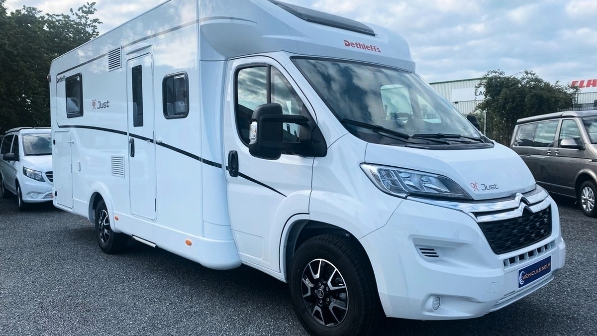 découvrez le charme de l'aveyron à travers notre service de camping-car connecté. profitez d'une expérience unique alliant liberté et technologie pour explorer les paysages, villages et traditions de cette région fascinante.