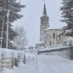 découvrez la magie de la neige en lozère, un véritable paradis hivernal pour les amateurs de paysages enneigés et d'activités de plein air. que ce soit pour le ski, la randonnée ou la détente, la lozère vous offre des panoramas époustouflants et des moments inoubliables.