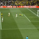 suivez en direct le match captivant entre l'olympique lyonnais et montpellier hsc. ne manquez aucune action, analyse et commentaires en temps réel pour vivre cette rencontre passionnante de ligue 1 !