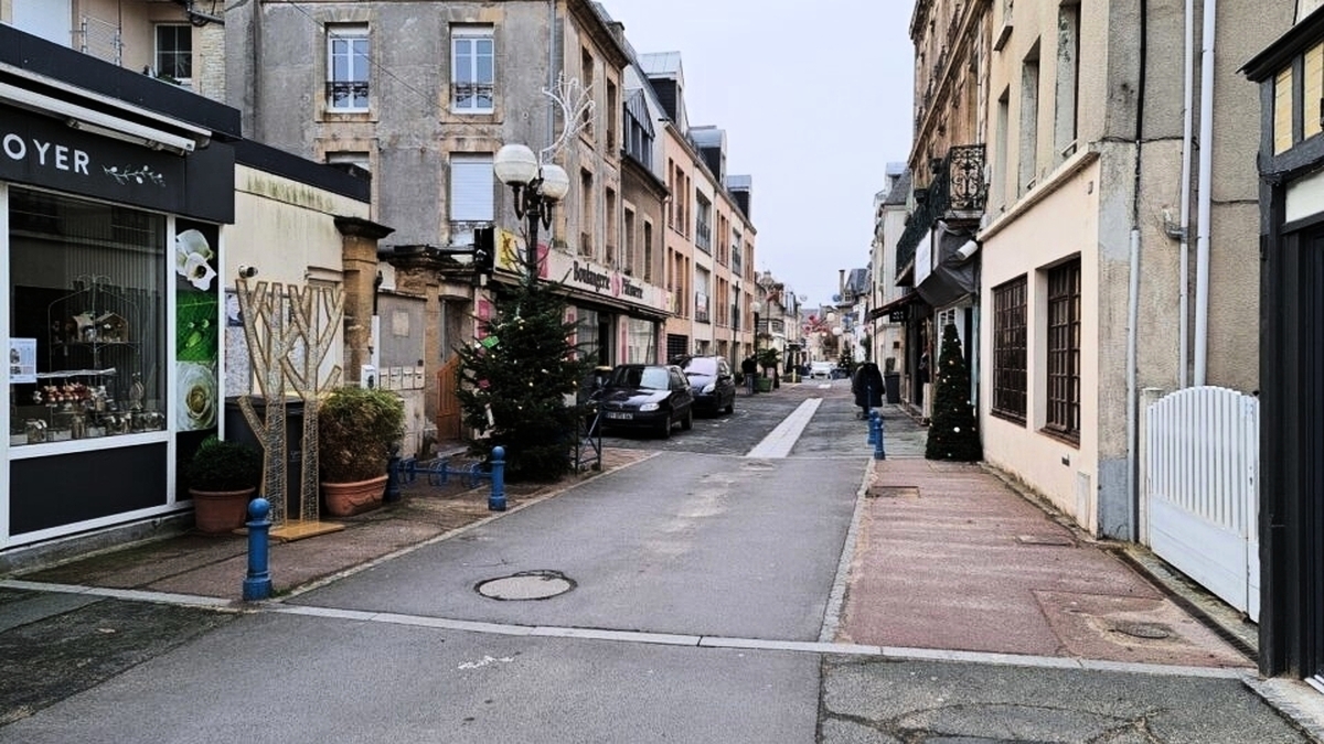 découvrez la nouvelle réouverture de notre rue commerçante ! profitez d'une variété de boutiques, restaurants et animations qui raviront vos sens. ne manquez pas cet événement festif et redécouvrez le shopping dans une ambiance conviviale.