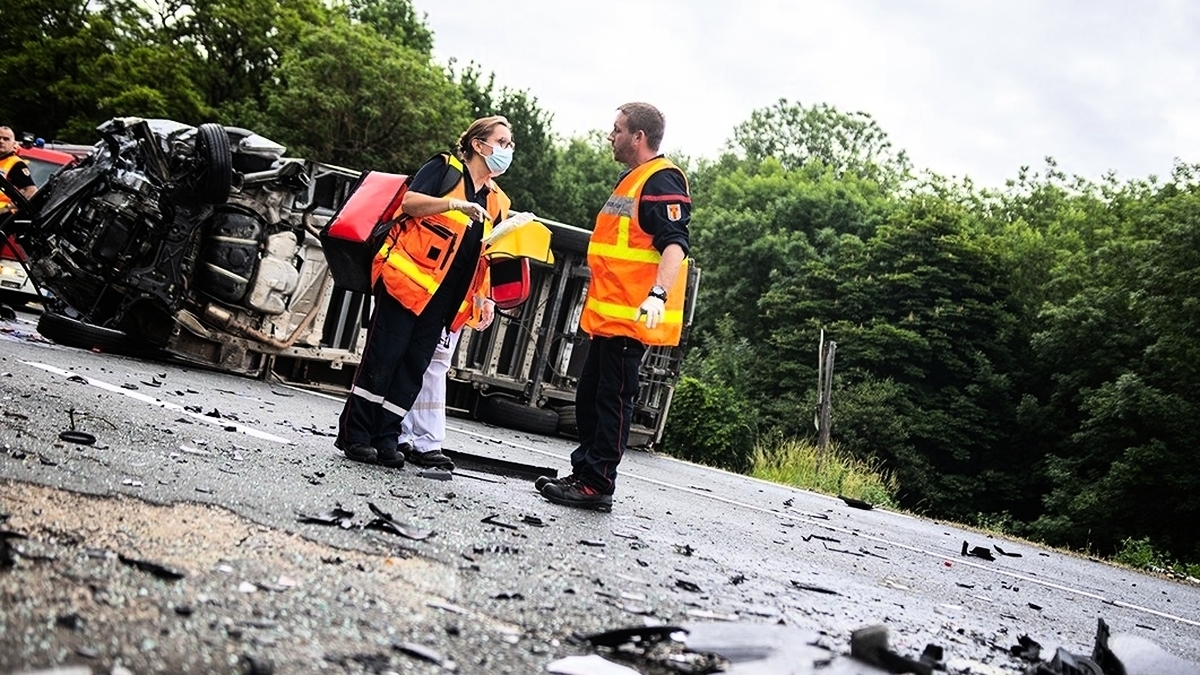 découvrez les détails de l'accident survenu à gaillac impliquant un joggeur. informez-vous sur les circonstances de l'incident, les réactions locales et les mesures de sécurité à prendre pour les coureurs.