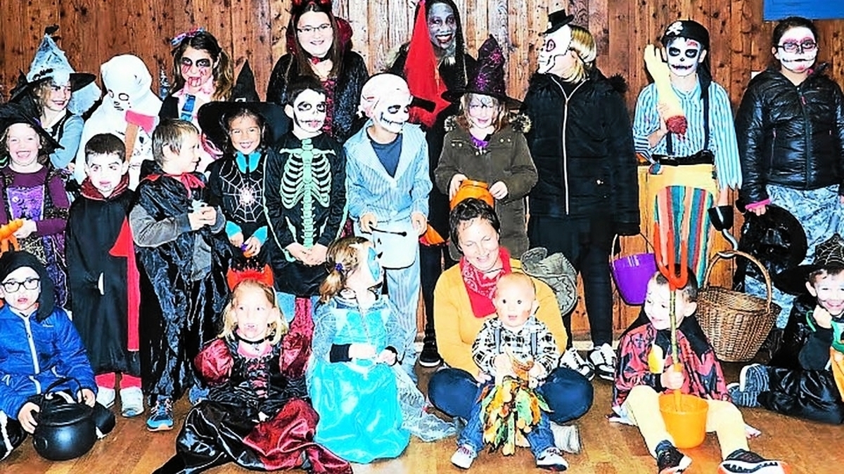 découvrez le nouveau comité du club âge d'or, un espace convivial pour les seniors. rejoignez-nous pour des activités enrichissantes, des échanges intergénérationnels et des moments de partage inoubliables. ensemble, cultivons l'amitié et le bien-être !