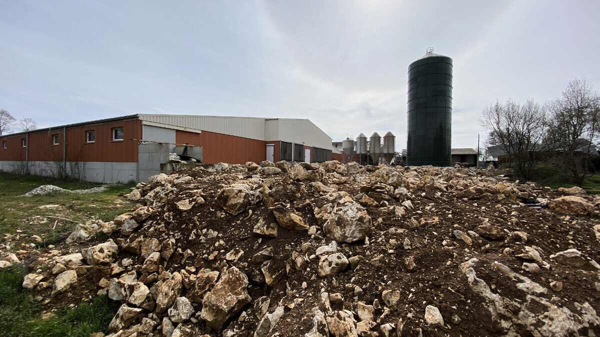 découvrez l'histoire poignante du camp d'internement du tarn, un lieu chargé de mémoire et d'émotions. explorez les récits des internés et les événements marquants qui ont eu lieu dans cette région, et comprenez l'impact de ces événements sur la société actuelle.