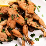 découvrez l'univers fascinant des grenouilles, ces amphibiens extraordinaires qui jouent un rôle essentiel dans nos écosystèmes. apprenez-en davantage sur leur habitat, leur alimentation et leur cycle de vie, tout en explorant les différentes espèces et leur importance pour la biodiversité.