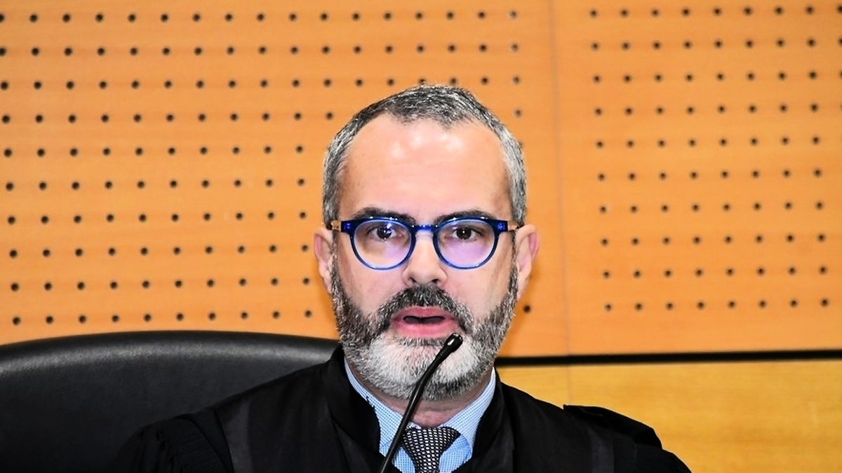 découvrez l'affaire d'expulsion de paul rudelle, une situation controversée qui soulève des questions sur les droits, la justice et les implications sociales. analyser les enjeux de cette expulsion et ses répercussions sur la communauté.