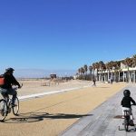 découvrez la voie cyclable reliant saint-thibéry à pézenas, un parcours idéal pour les amateurs de vélo. profitez de paysages pittoresques et d'une expérience unique entre nature et culture. parfait pour les familles et les cyclistes de tous niveaux.