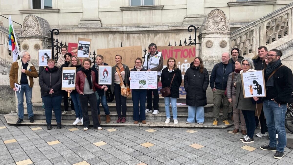 découvrez comment les agents de la protection judiciaire de la jeunesse s'opposent à la réforme attal, ses impacts sur le système judiciaire et la protection des mineurs en france. analyse approfondie des enjeux sociaux et politiques.