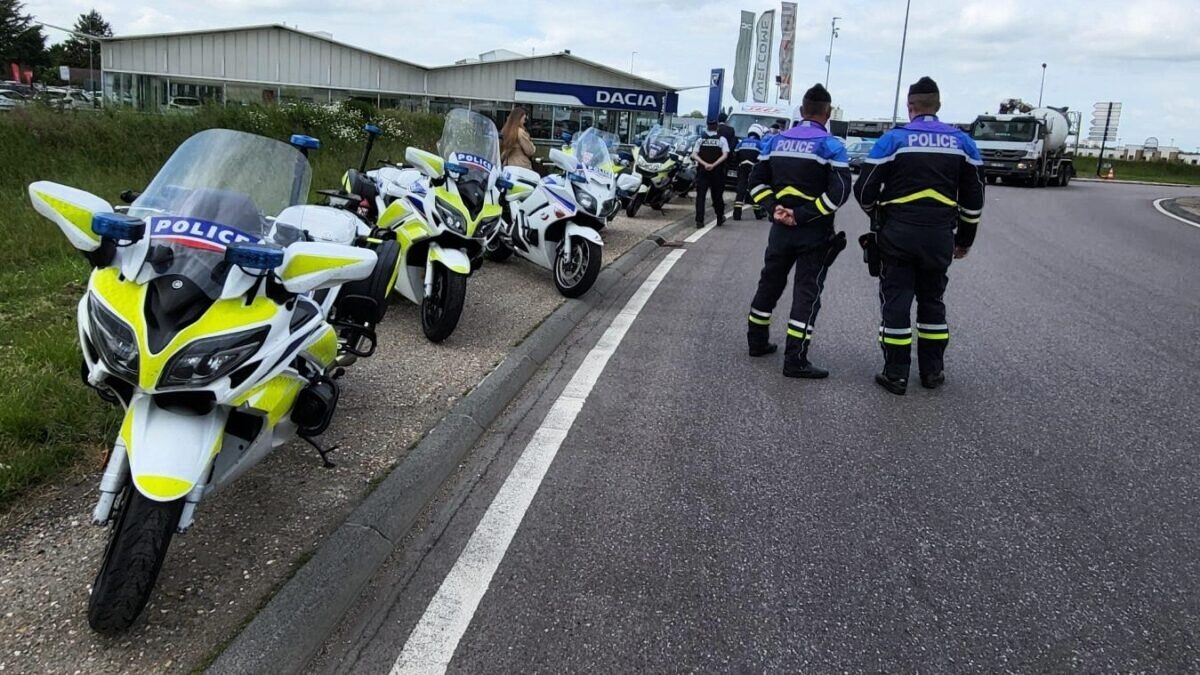 découvrez comment les contrôles routiers contribuent à la lutte contre la délinquance. analyse des techniques mises en place pour assurer la sécurité sur les routes et réduire les actes criminels liés à la circulation.