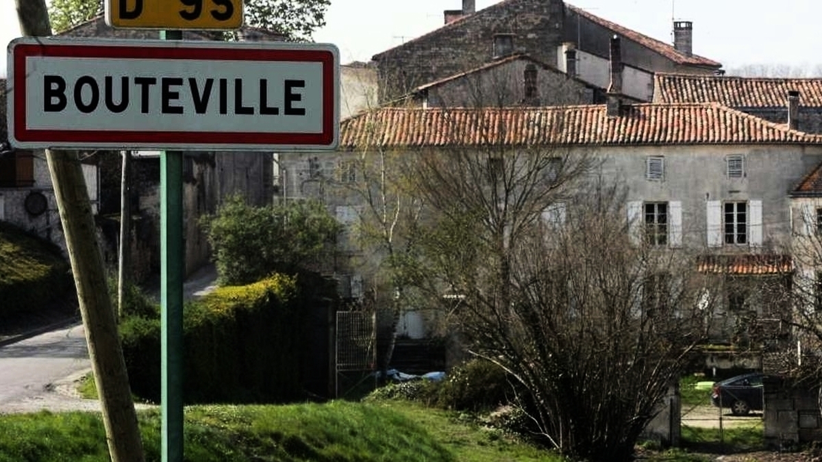 découvrez les derniers détails concernant la disparition d'un septuagénaire en lozère. suivez les recherches en cours et les efforts des autorités pour le retrouver sain et sauf.