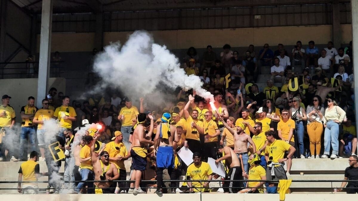 ne manquez pas les finales des coupes de lozère en football ! découvrez les équipes en lice, les dates des matchs, et vivez des moments de sport intense et d'émotions inoubliables. rejoignez-nous pour célébrer le talent et la passion du football local.