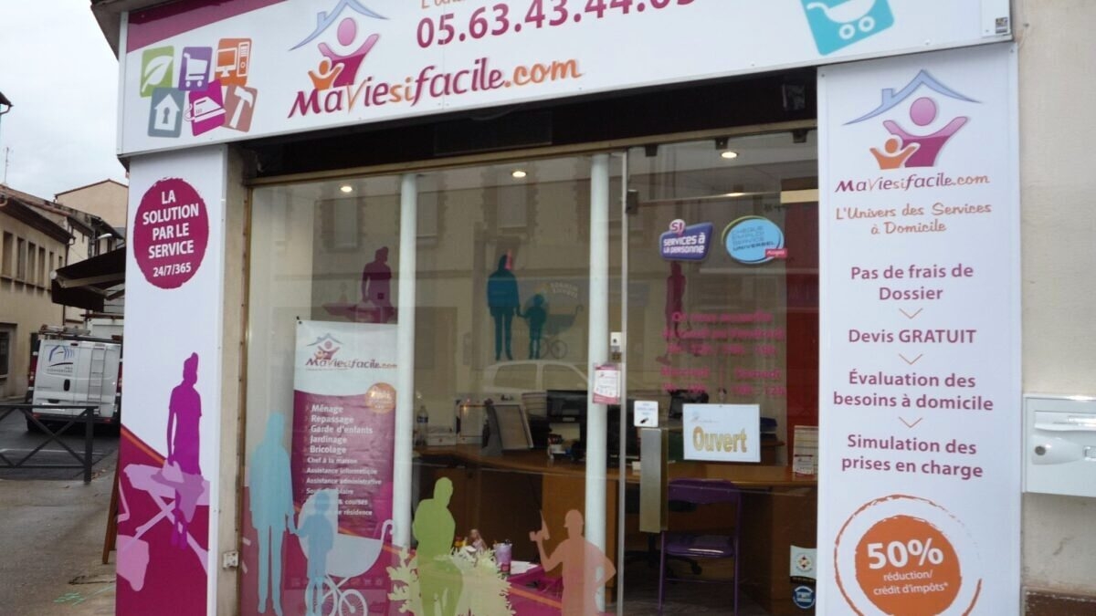 découvrez notre formation spécialisée pour les aides à domicile dans le tarn. apprenez les compétences essentielles pour accompagner et soutenir les personnes en perte d'autonomie. rejoignez-nous pour une carrière enrichissante au service des autres.