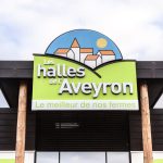 découvrez la halle de rodez, un espace vibrant au cœur de la ville, offrant une variété de produits locaux, de l'artisanat et des spécialités culinaires. idéale pour les amoureux de la gastronomie et de la culture, venez explorer ce lieu incontournable pour votre expérience à rodez.