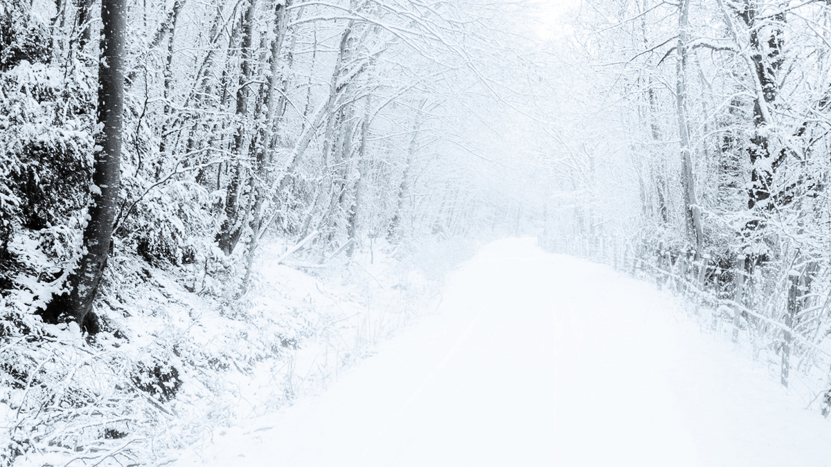 découvrez la magie de l'hiver en aveyron : paysages enneigés, activités de pleine nature, gastronomie locale réconfortante et charmants villages. vivez des moments inoubliables au cœur des traditions et de la beauté naturelle de cette vallée pittoresque.