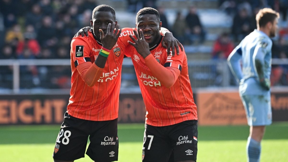 découvrez comment lorient a battu rodez et a consolidé son avance de 3 points en ligue 2. un match palpitant qui a renforcé les ambitions du club pour la montée. analyse, moments clés et statistiques.