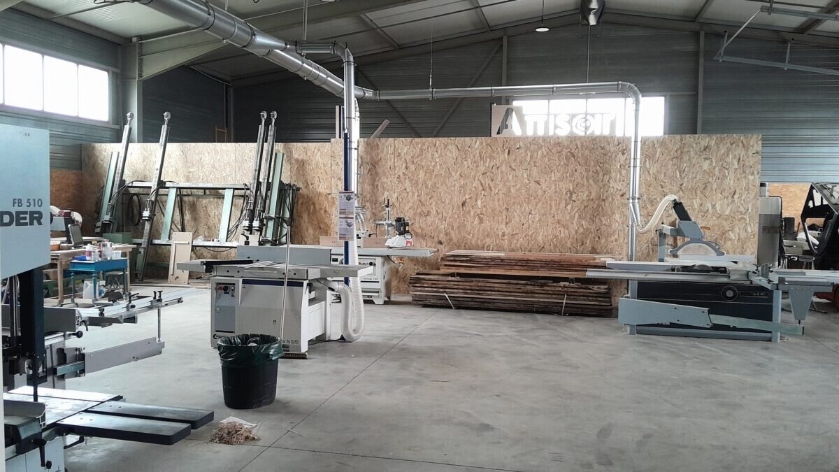 découvrez les richesses artisanales de la lozère ! explorez les métiers traditionnels et innovants, à travers l'agenda des événements du département (ag ud48) et les ateliers créatifs. plongez dans un monde de savoir-faire authentiques et de passion.