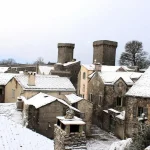 découvrez la météo de l'aveyron pour ce week-end d'hiver : prévisions de neige et conditions climatiques idéales pour profiter des paysages enneigés et des activités en plein air. préparez-vous à vivre un week-end féérique au cœur des montagnes!