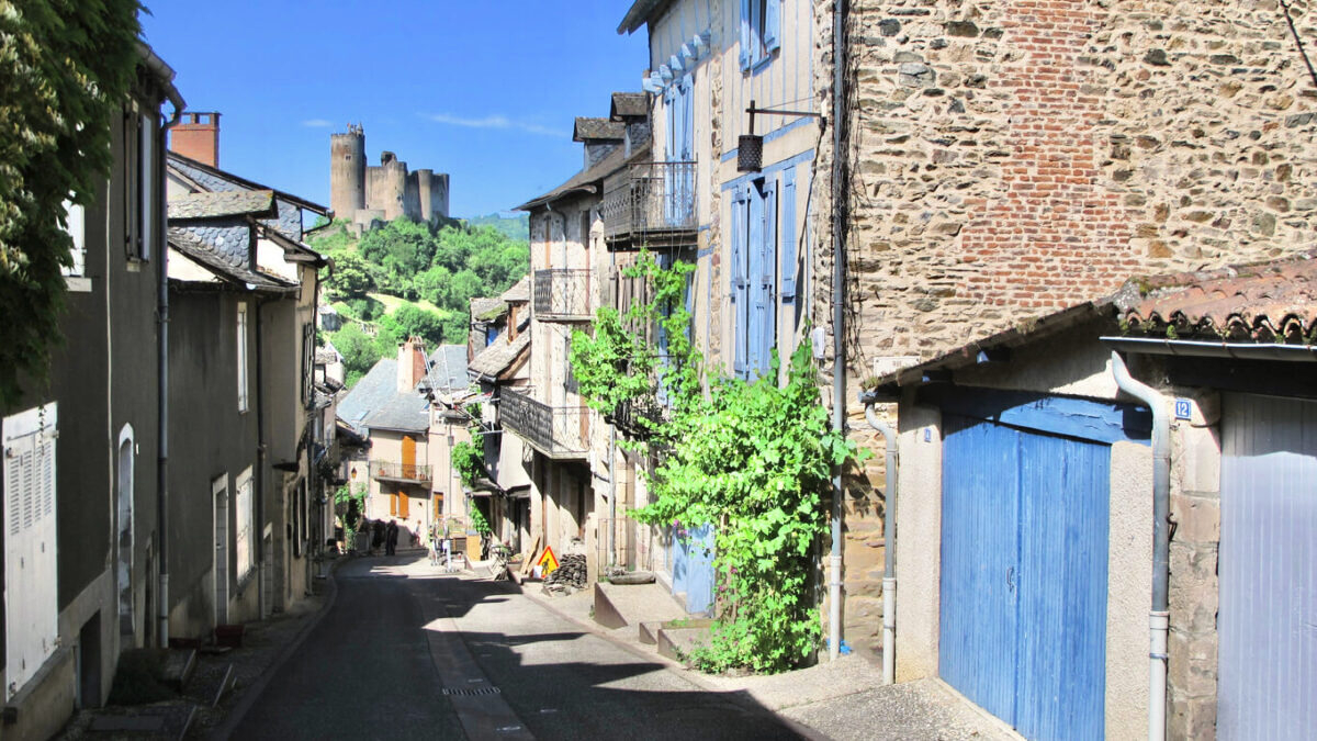 découvrez les prévisions météorologiques pour rodez le 26 mars 2025. restez informé des températures, des conditions climatiques et des événements à venir pour bien planifier votre journée.