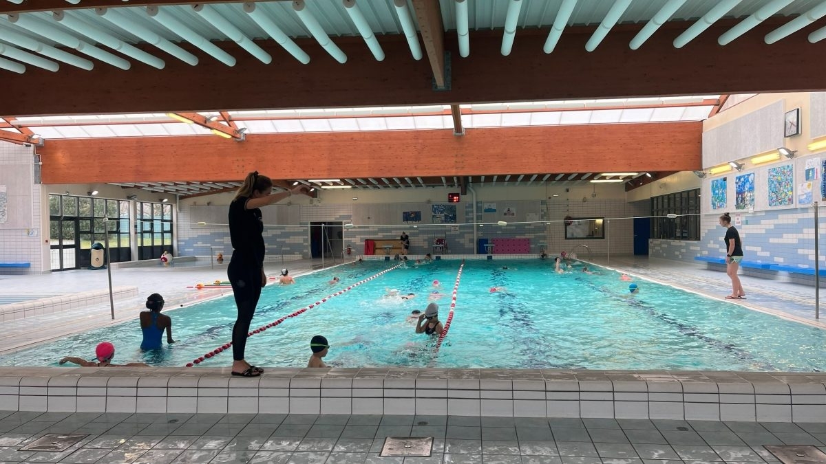 découvrez nos opportunités de recrutement pour maîtres-nageurs. rejoignez une équipe dynamique et passionnée, dédiée à la sécurité et au bien-être des baigneurs. postulez dès maintenant !