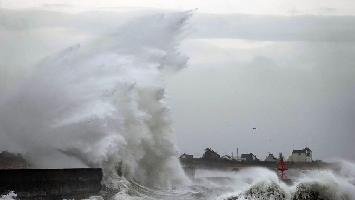 découvrez les secrets des tempêtes : leurs causes, leurs effets dévastateurs et comment se préparer à ces phénomènes naturels impressionnants. restez informé et protégez-vous face aux éléments !