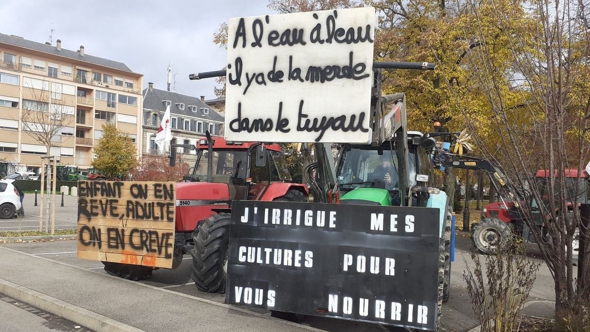 découvrez les tensions actuelles entre agriculteurs en lozère, une province française où les enjeux agricoles, économiques et environnementaux se rencontrent. plongez dans l'analyse des conflits locaux et des défis rencontrés par les acteurs du secteur.