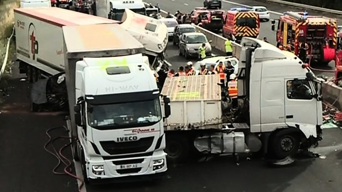 découvrez les détails tragiques de la collision sur l'a9, impliquant plusieurs véhicules. une analyse des causes de cet accident a révélé des impacts dévastateurs sur la route et des conséquences humaines. restez informés des dernières actualités et témoignages sur cet événement choquant.