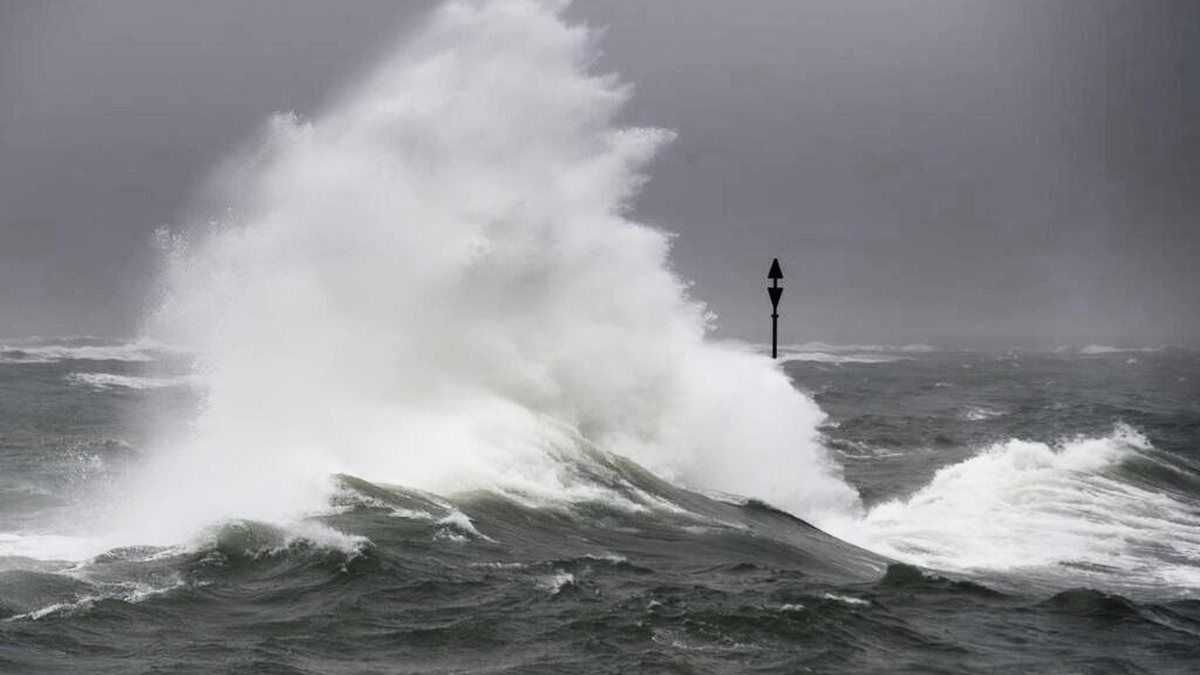 restez informé des alertes et des conseils de sécurité concernant la vigilance tempête dans les bouches-du-rhône. suivez les recommandations des autorités pour assurer votre sécurité et celle de vos proches lors d'éventuelles intempéries.