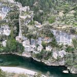 découvrez comment auzuech s'associe à millau pour participer au tarn valley trail, une aventure sportive aux paysages époustouflants. rejoignez-nous pour une expérience inoubliable au cœur de la nature.