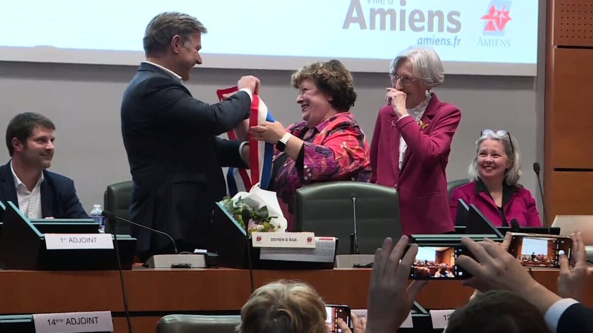 découvrez les enjeux des conflits entourant les élections des adjoints, un sujet crucial qui impacte la gestion locale et le rapport de force au sein des municipalités. analysez les défis, les stratégies et les conséquences de ces tensions électorales.