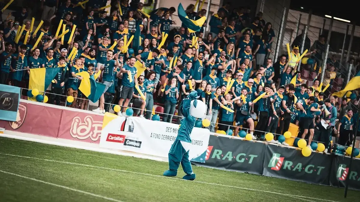 découvrez la beauté de la coupe d'aveyron à saint-georges, un événement incontournable qui met en avant le patrimoine culturel et gastronomique de la région. plongez dans l'ambiance festive et profitez des activités locales.