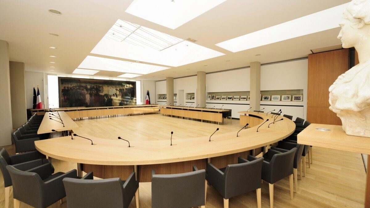 découvrez les détails sur la dissolution du conseil municipal dans l'hérault : raisons, procédures et impacts sur la vie locale. informez-vous sur les événements récents et les conséquences pour la communauté.