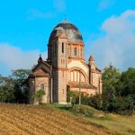 découvrez les églises remarquables du tarn-et-garonne, véritables trésors du patrimoine français, alliant histoire, architecture et beauté. explorez ces joyaux cachés et laissez-vous séduire par leur charme unique.