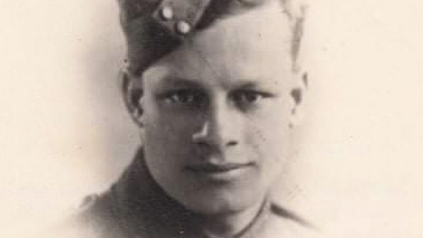 nous pleurons la perte d'henri gauthier, une figure emblématique dont l'héritage continuera de vivre à travers ses contributions mémorables. découvrez son parcours, ses réalisations et l'impact qu'il a eu sur notre communauté.