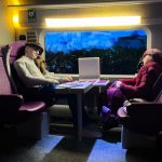 découvrez un hommage touchant à l'œuvre et à l'héritage d'agnès varda, pionnière de la nouvelle vague, célébrant son impact sur le cinéma et la culture à travers des réflexions artistiques et des témoignages émouvants.