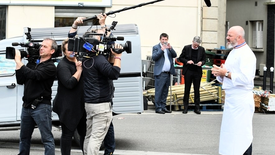 découvrez l'impact de l'émission 'cauchemar en cuisine' à albi, où des restaurateurs en difficulté reçoivent l'aide de philippe etchebest pour redresser leur établissement. plongez dans les témoignages des propriétaires, les transformations effectuées et les retombées sur la scène gastronomique locale.