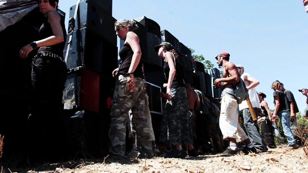 découvrez les détails de l'interdiction des raves en vigueur jusqu'à fin septembre. informez-vous sur les raisons de cette décision et ses implications pour les festivités en plein air.
