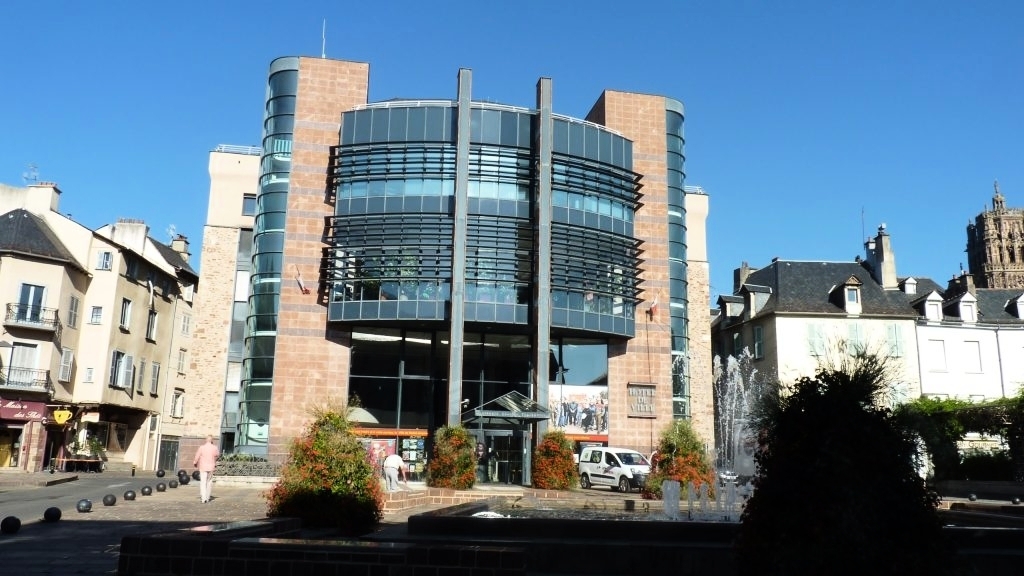 découvrez la maison de santé de rodez, un établissement dédié à votre bien-être. profitez de soins de qualité dispensés par des professionnels de santé compétents dans un cadre accueillant. votre santé est notre priorité.