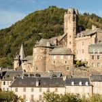 découvrez les paysages enchanteurs du nord-aveyron, où la nature sauvage, les collines verdoyantes et les villages pittoresques se rencontrent. explorez cette région riche en patrimoine et laissez-vous charmer par ses panoramas époustouflants.