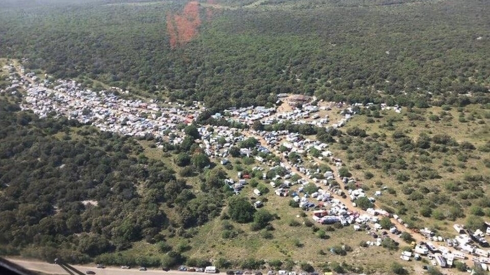 découvrez l'univers électrisant des rave-parties dans l'hérault. plongez dans une ambiance unique, vibrez au son des meilleurs djs et partagez des moments inoubliables au cœur de la nature. rejoignez la communauté des passionnés de musique électronique et vivez des expériences mémorables dans cet écrin de liberté.