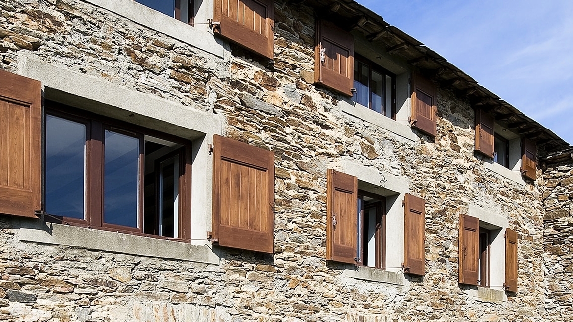 découvrez nos services de rénovations à mende, alliant expertise et savoir-faire pour transformer vos espaces de vie. que ce soit pour des travaux de rénovation intérieure ou extérieure, nous mettons notre passion au service de votre projet. contactez-nous dès aujourd'hui pour un devis personnalisé!